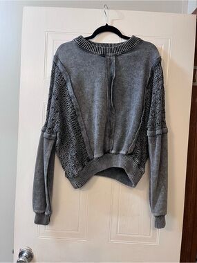 GENERATION Y Gray Textured Knit Crewneck Sweater